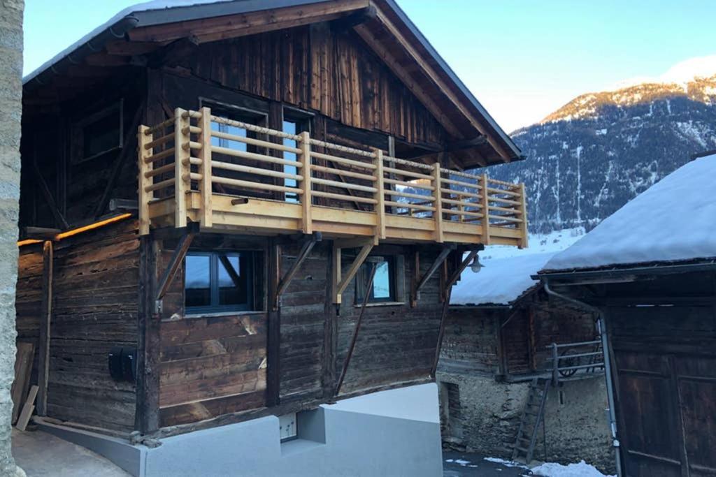 Grand Appartement Avec Terrasse A Chez-Les-Reuses Orsieres Exterior photo